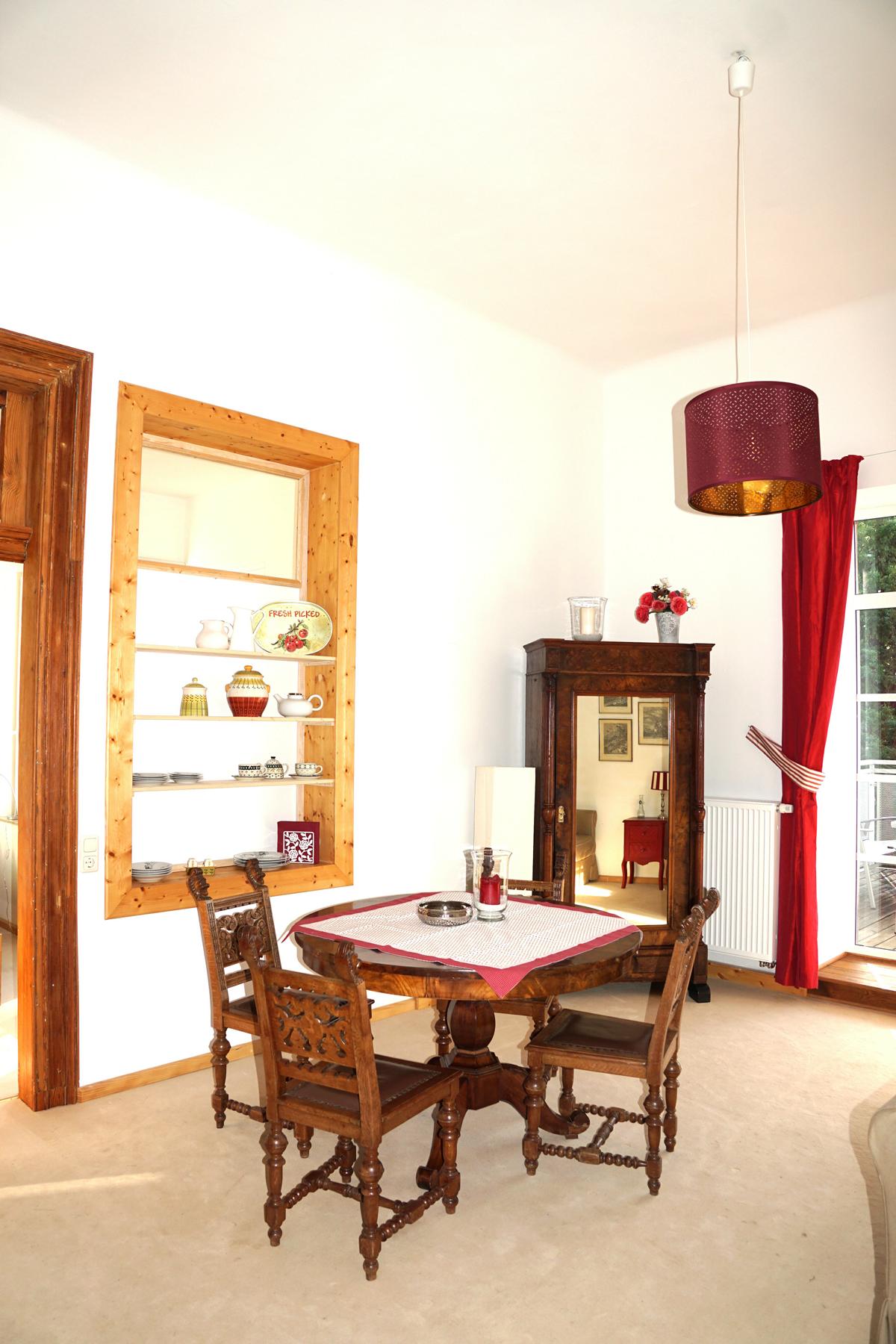 Zimmerberg Galerie 02