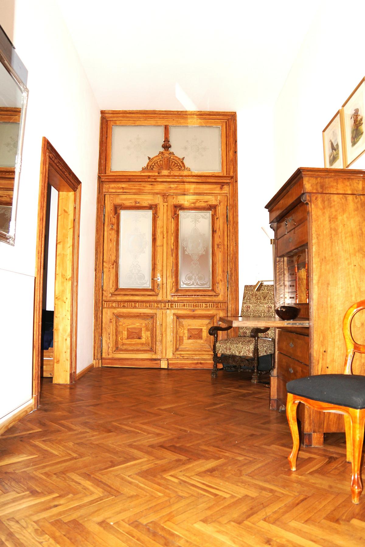 Zimmerberg Galerie 04