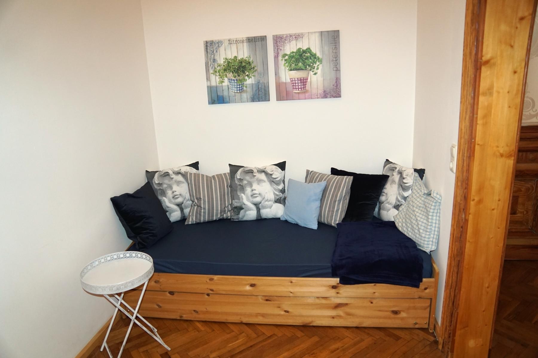 Zimmerberg Galerie 06